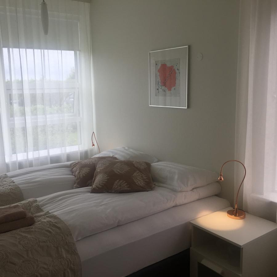 Hvíta húsið, Kirkjubraut 48 Apartamento Höfn Exterior foto